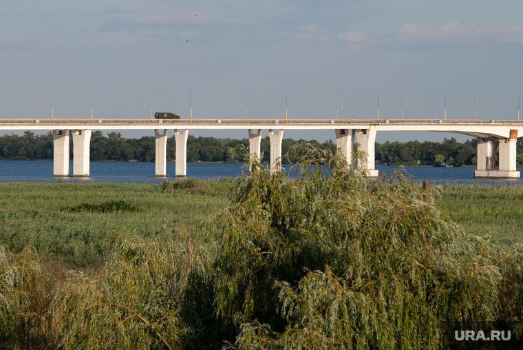 МО: украинские нацисты планируют взорвать мост, чтобы обвинить РФ