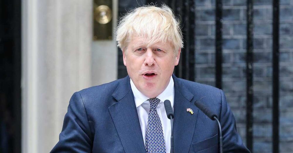 На родине Зеленского избавились от "смотрящего со стены" Джонсона