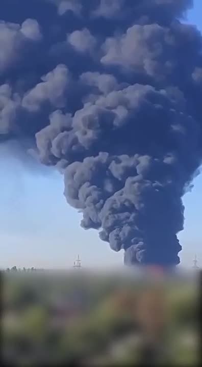 На нефтебазе в Криворожском районе уничтожен большой запас топлива в результате ракетного удара