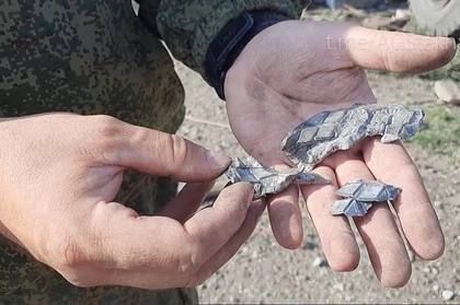 ВСУ обстрелом разрушили сельхозсклад в Троицком районе ЛНР, повреждена техника