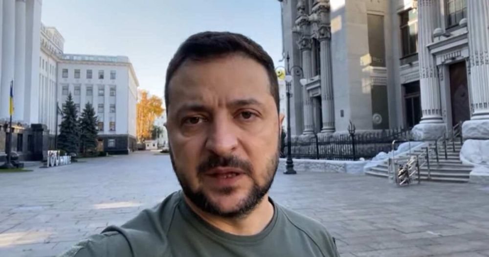 Зеленский заявил о 12 погибших при ударах по Украине