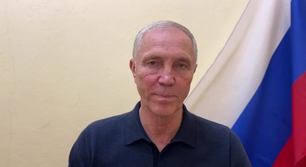 Владимир Сальдо, врио губернатора Херсонской области сообщил жителям области о необходимости эвакуации из 15-километровой зоны вдоль левого берега Днепра