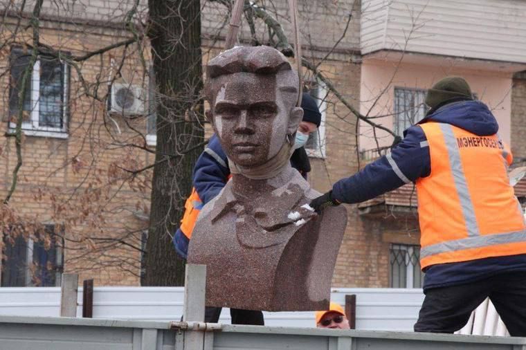 ����� ��������: � ��������������� ������ ��������� ������� � �������-����� ������ ��������