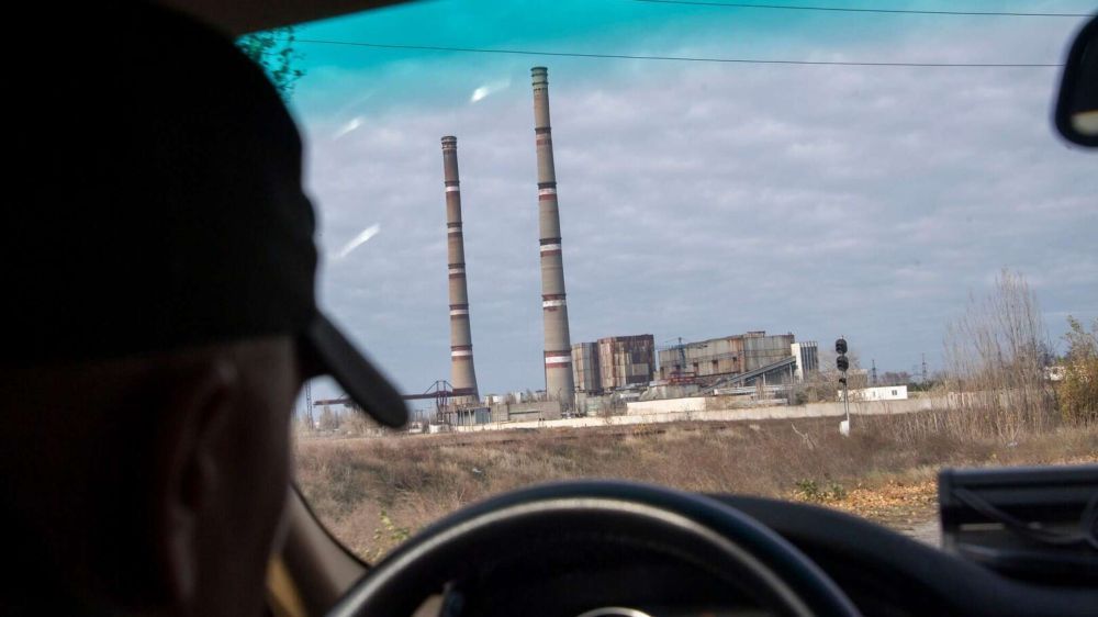 Боевики ВСУ обстреливают Энергодар и окрестности Запорожской АЭС