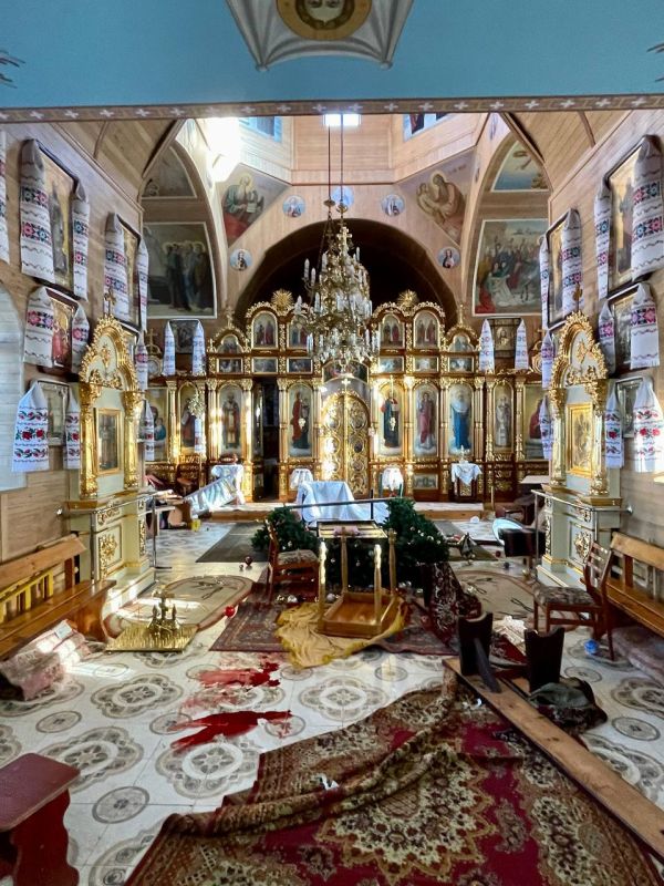 Кадры с места резни в Покровском храме УПЦ в Виннице