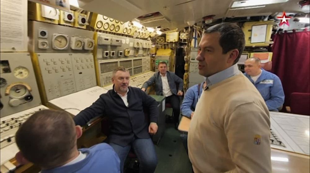 ©©©©©«Шум, треск, гам. Через 10 секунд то же самое»: ветеран ВМФ рассказал, как ощущается одновременный пуск 16 баллистических ракет