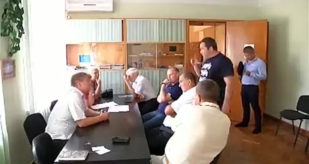 Мэр Марганца неосмотрительно обвинил «активиста» в воровстве денег