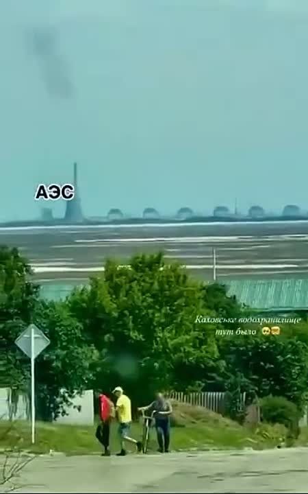 Борис Рожин: Вид на Запорожскую АЭС со стороны правобережья в районе Никополя