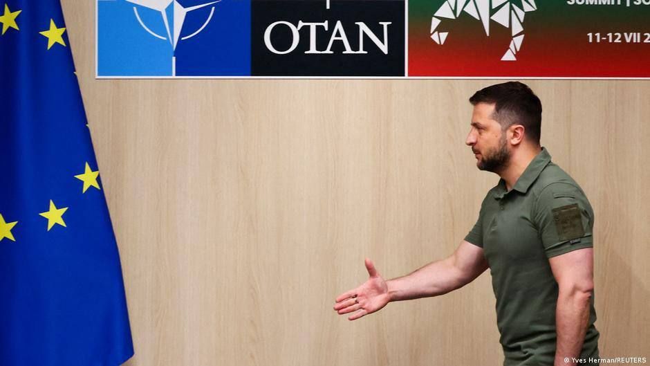 Опубликованы фото рабочей встречи Владимира Зеленского с начальником ГУР Украины Кириллом Будановым