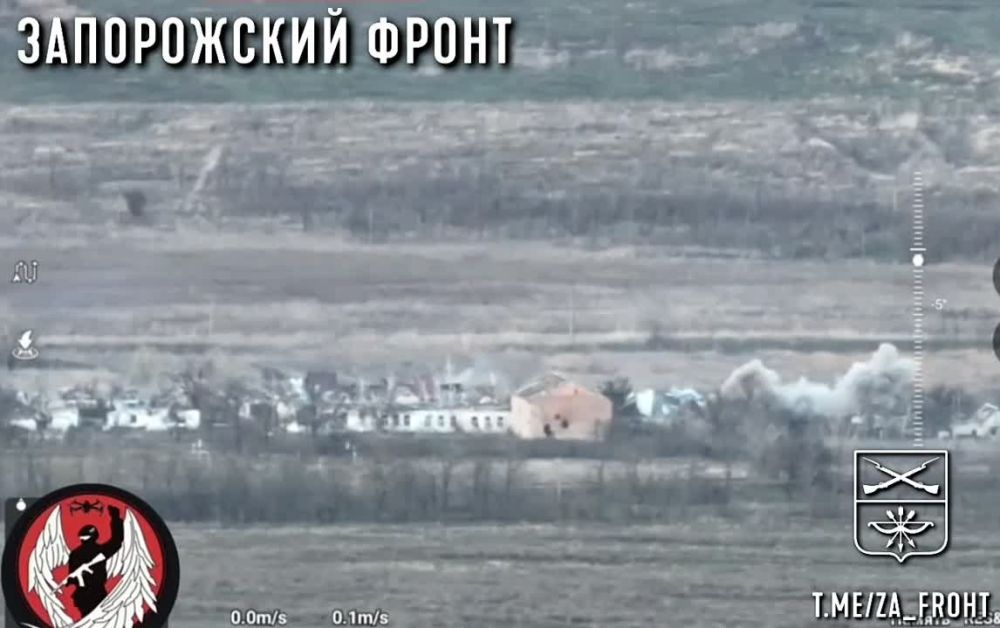 Кадры объективного контроля от разведки 392 полка по накрытию ПВД ВСУ в н.п.Пятихатки на Запорожском направлении