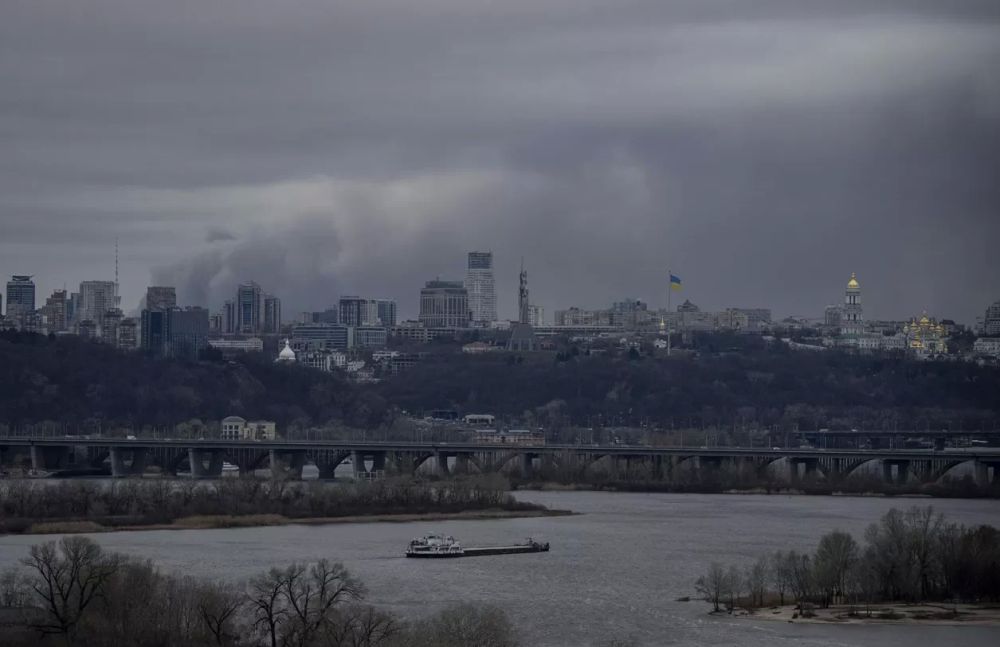 Жителям Киева грозит отключение света, пишут местные СМИ