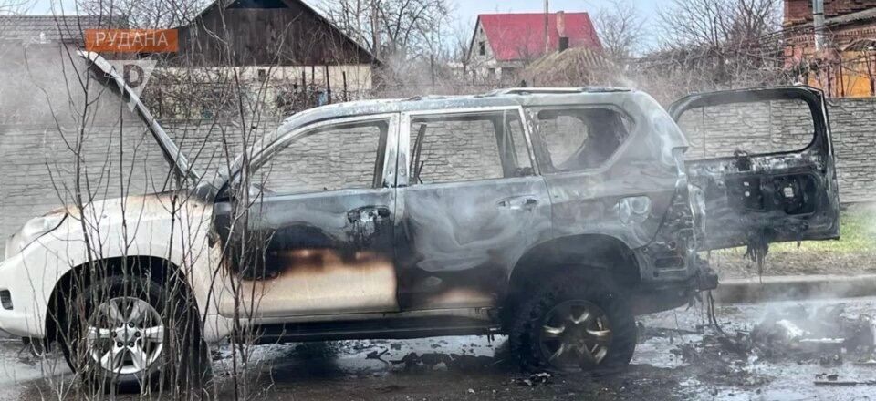 В украинском Никополе сегодня утром расстреляли автомобиль заммэра Виталия Журавлева, сообщают местные СМИ