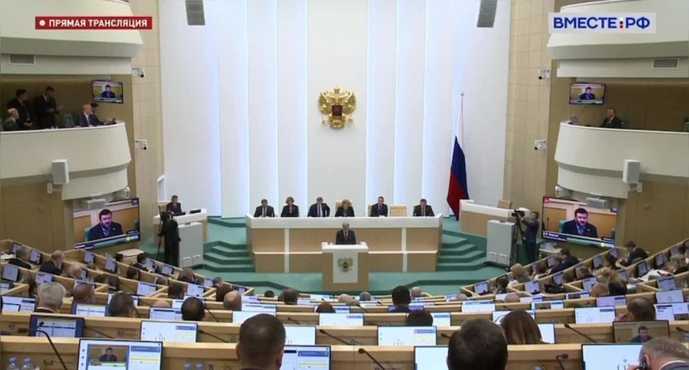 Олег Царёв: Мой товарищ, сенатор Дима Ворона на заседании Совета Федерации с участием министра транспорта РФ Виталия Савельева поднял правильный вопрос