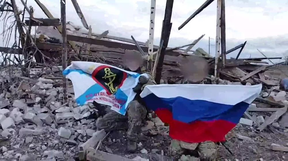 Морские пехотинцы Черноморского флота вместе с десантниками полностью зачистили Крынки