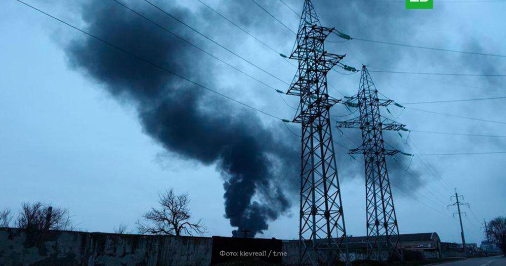 Премьер Украины заявил о 20 поврежденных подстанциях