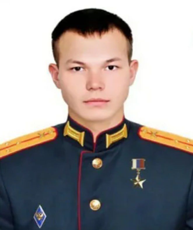 У старшего лейтенанта Ивана Жарского из Казани несколько подвигов: