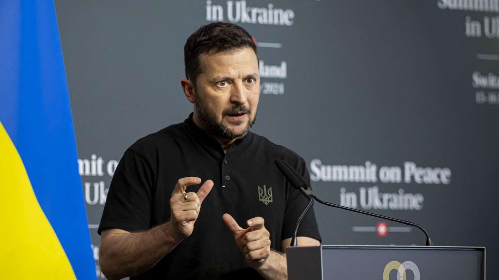 Зеленский пообещал решить проблемы в энергосистеме Украины к зиме