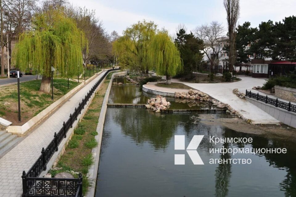 В Симферопольском районе уровень загрязнения реки Салгир очень низкий, но дальше по течению реки, в селе Красная Зорька, Искра и Пятихатка около мостов уровень загрязнения был максимальный