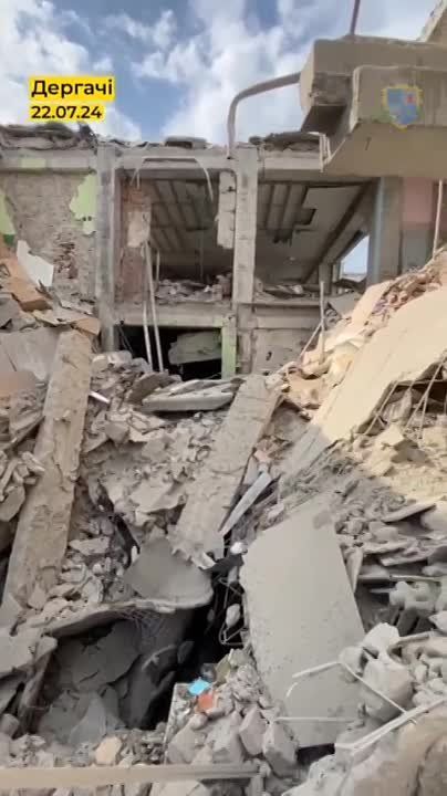 Кадры с места прилета по базе иностранных инструкторов и наемников в Дергачах Харьковской области