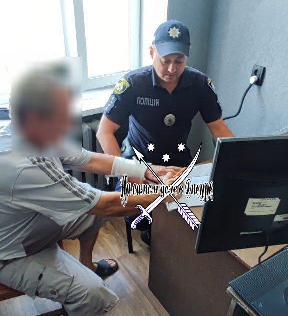 Отци и дети. Отчим зарезал своего пасынка в Синельниковском районе Преступление произошло на днях в одном из домов в пгт Илларионово