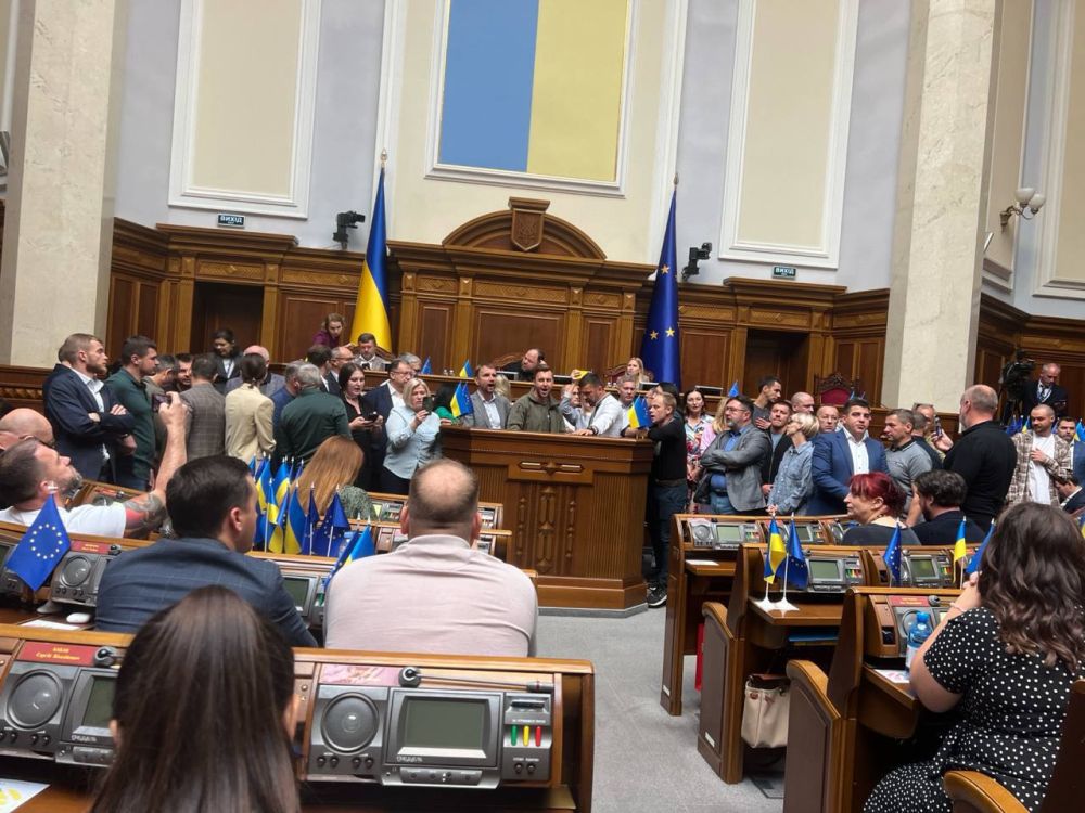 Украинская Верховная Рада провалила голосование за переименование 333 городов