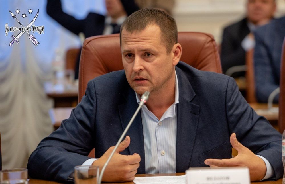 Филатов снова осваивает бюджеты