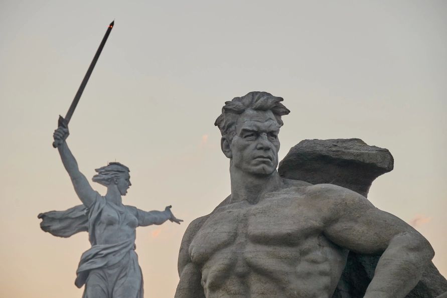 ������-���� � ������������ �����: � ������ �������� ����������� ������� 80-����� ������