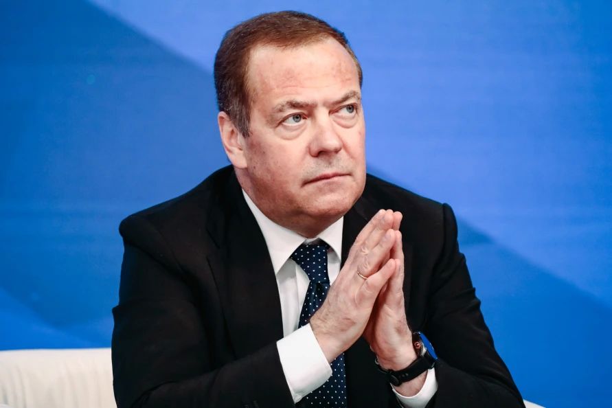 "Так вот чего вы хотели?": Дмитрий Медведев отреагировал на удары "Орешником"