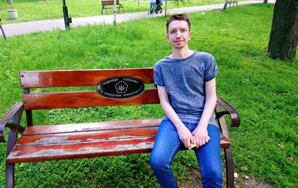 Орбан в ходе вчерашнего разговора с Путиным предложил обмен пленными и прекращение огня, - об этом сообщил Песков