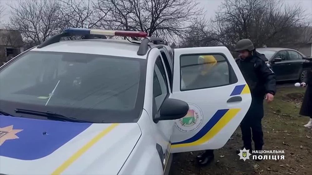 В связи с продвижением ВС РФ к административным границам Днепропетровской области местные власти инициировали эвакуационные мероприятия из прифронтовых населенных пунктов