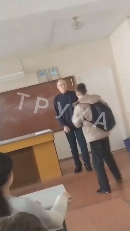 ����� ��������: ���������.  �������(���������������� �������) �������� ���������� ��� �� ��� � ��������. ������ ��� �� ����� � ������, ��� ������� "�@@@@�"