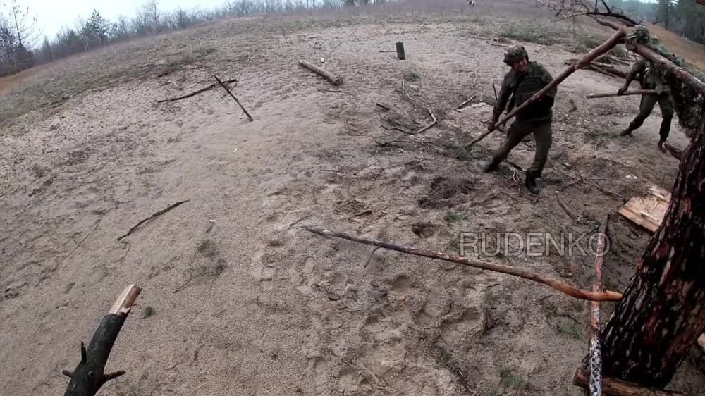  :     152-  -         ,         FPV-.
