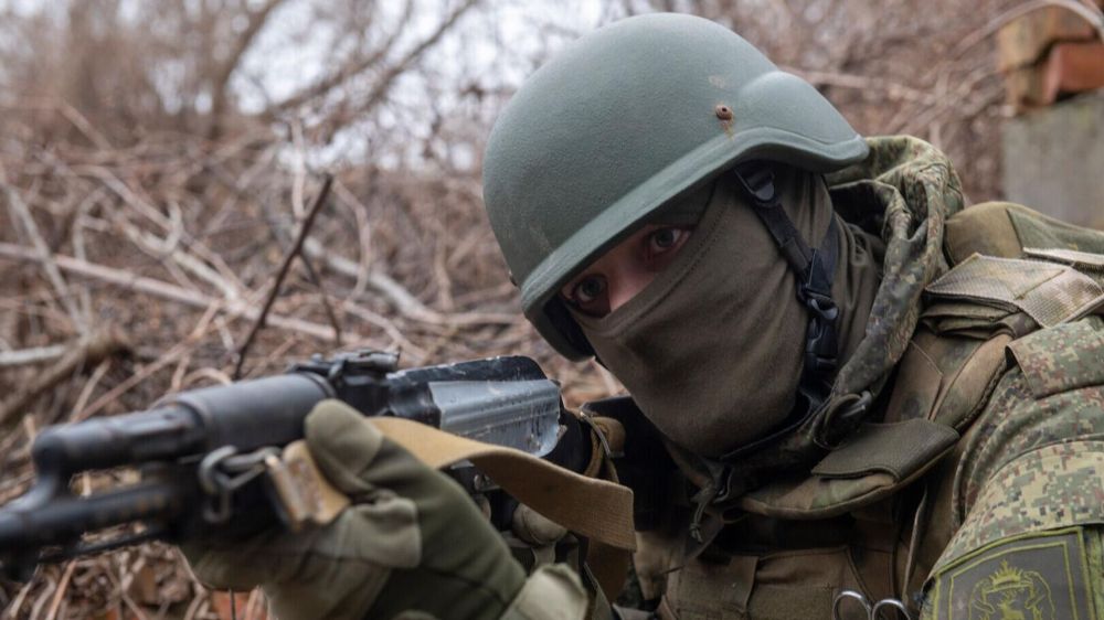 "Тактика тысячи порезов": эксперт о том, как "закрытой колодой" ВС РФ держат в постоянном напряжении ВСУ