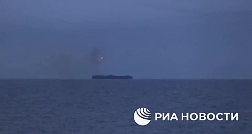 Минообороны показало эффектные кадры уничтожения вражеского ретранслятора