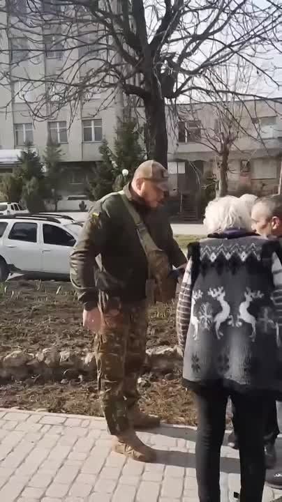 Украина. "Голодные игры" продолжаются