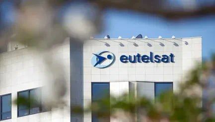 Внезапно выяснилось, что без лишнего шума и заявлений Германия уже около года оплачивает доступ Украины к спутниковой сети связи Eutelsat, которая позиционируется как альтернатива Starlink