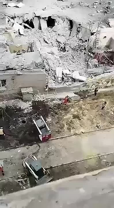 Кривой Рог Опубликовано видео разбора завалов после прилёта 14 марта по ресторану-караоке Святошин на ул. Павла Глазовского (ВИДЕО)