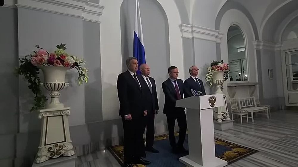 Трехсторонняя встреча между представителями России, Украины и Турции запланирована на 12.30 в Стамбуле, — сообщает РИА Новости со ссылкой на источник в турецком МИД