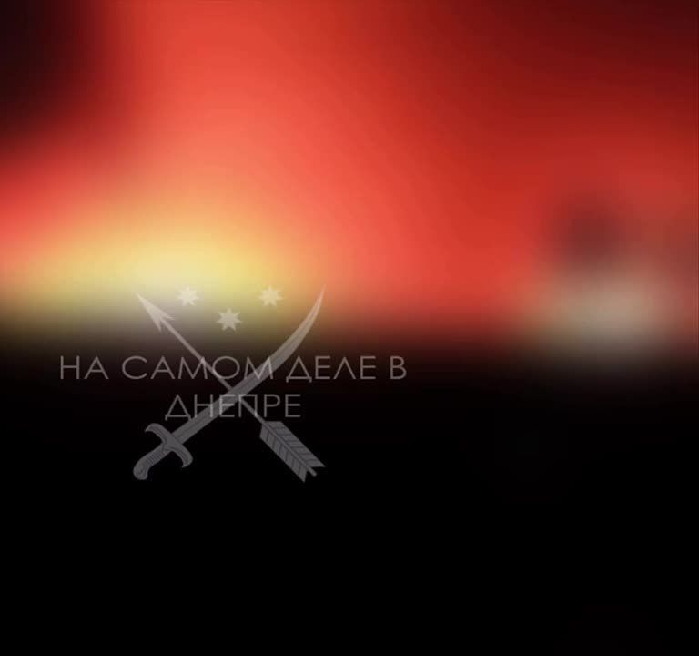 Серьёзный пожар в Днепропетровской области после ударов русских Гераней по объектам ВСУ!