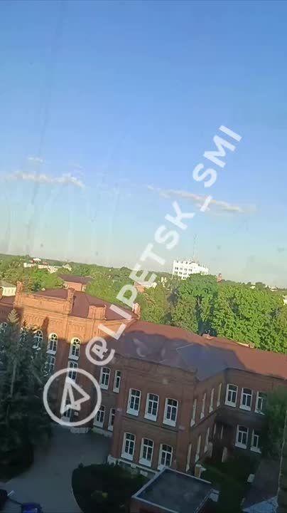 Уничтожено 94 вражеских дрона: киевский режим снова атаковал мирные регионы России