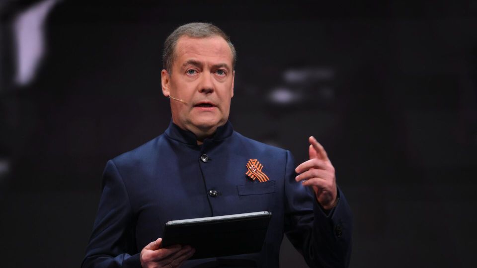 "Шагреневая кожа бандеровского государства сжимается" - Медведев