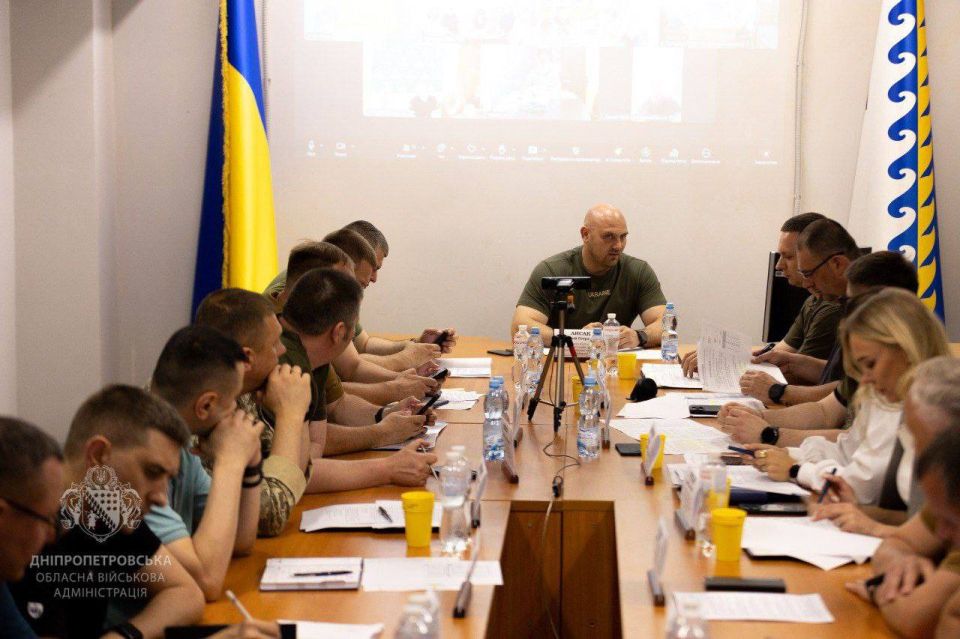 Глава Днепропетровской ОВА провёл Совет обороны
