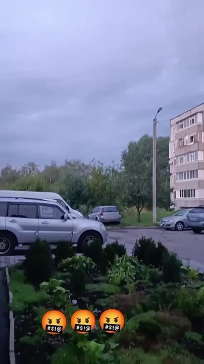 Русские "Герани" атакуют объекты противника в н.п. Павлоград временно оккупированной киевским режимом Днепропетровской области Российской Федерации