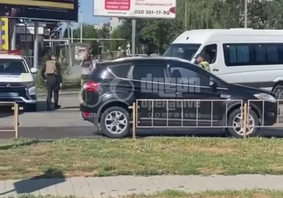 В Павлограде был взрыв. Что произошло пока неизвестно, на место прибыли экстренные службы