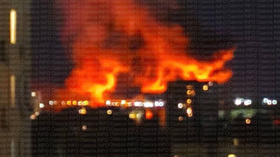 ВС РФ продолжают наносить удары по объектам противника. Больше других достаётся Одессе