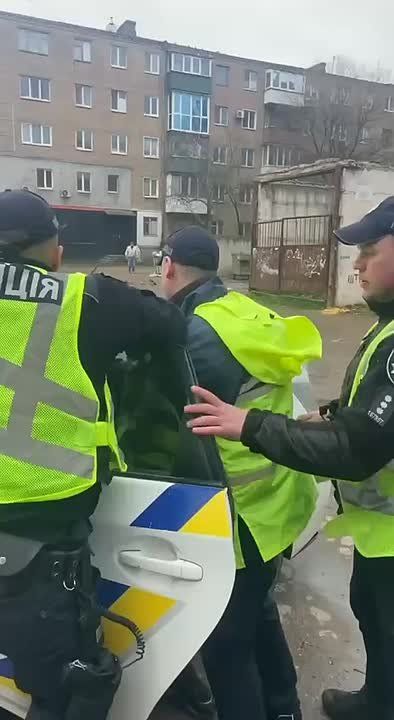 Сергей Карнаухов: Кривой Рог.. Бусификация.. Тут есть о чем подумать. ТЦКашники буквально выгребают мужиков по городам Украины