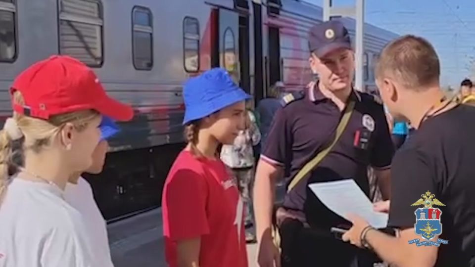 В преддверии празднования 102-годовщины со дня создания патрульно-постовой службы системы МВД России сотрудники транспортной полиции Лиховского линейного отдела МВД России на транспорте совместно с общественным советом при...