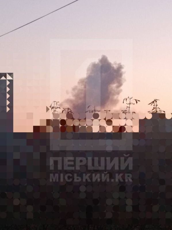 В Кривом Роге ночью был ракетный удар по предприятию и объекту инфраструктуры