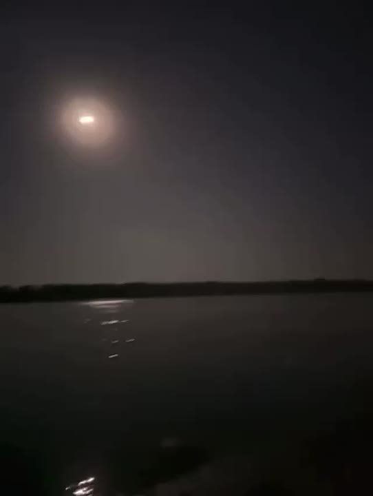 Андрей Клинцевич: Минувшей ночью двенадцать ударных БПЛА «Герань-2» нанесли удары по ключевым узлам Крюковского моста через Днепр