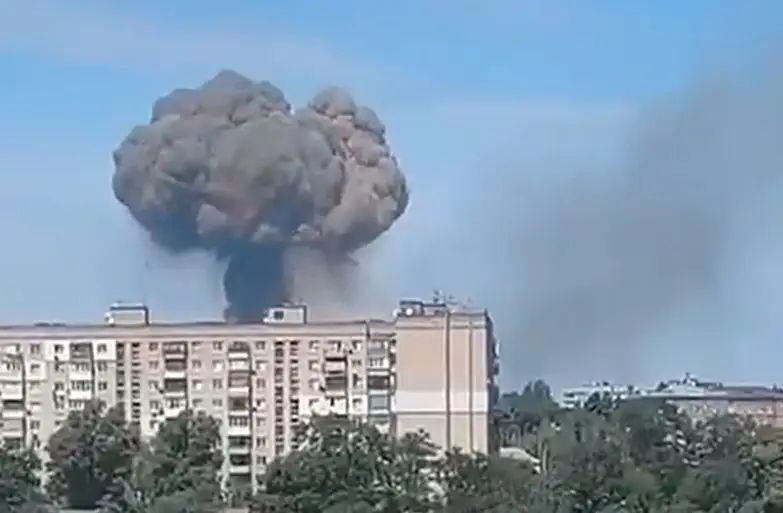 Владислав Шурыгин: Максим Юсин совершенно справедливо сомневается в версии удара по зданию кабмина Украины "Искандером"